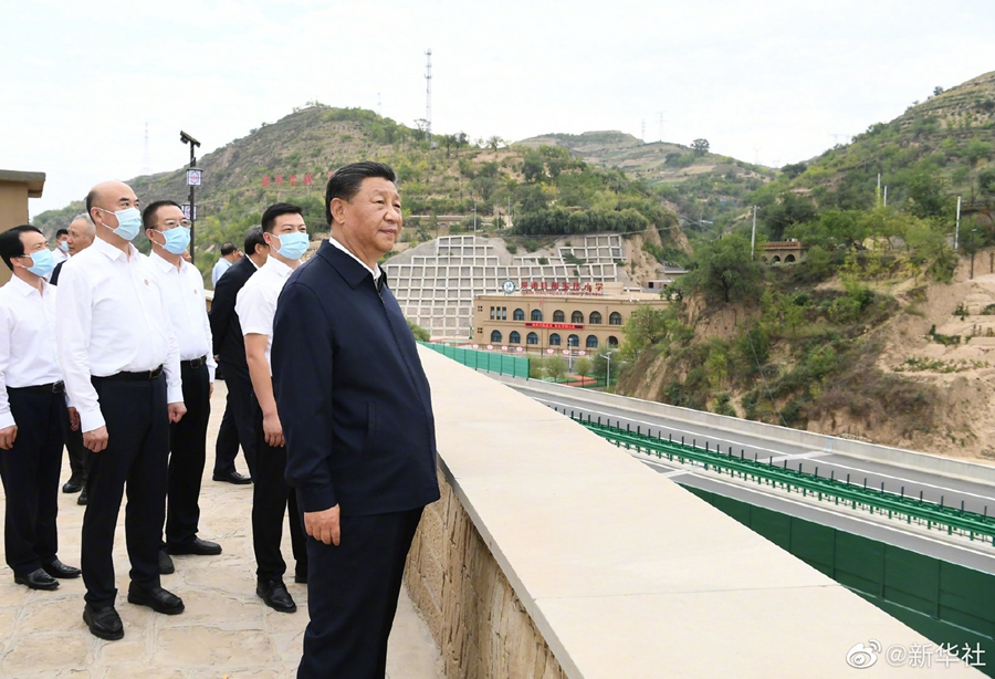 习近平在绥德考察调研