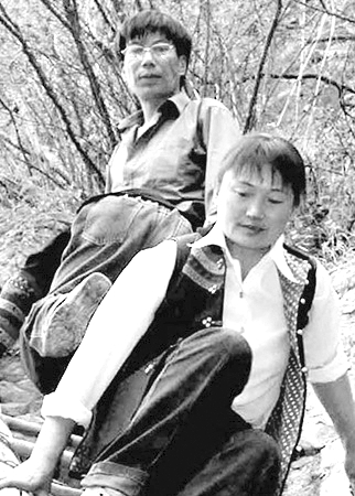 李桂林、陆建芬夫妇 新华社发